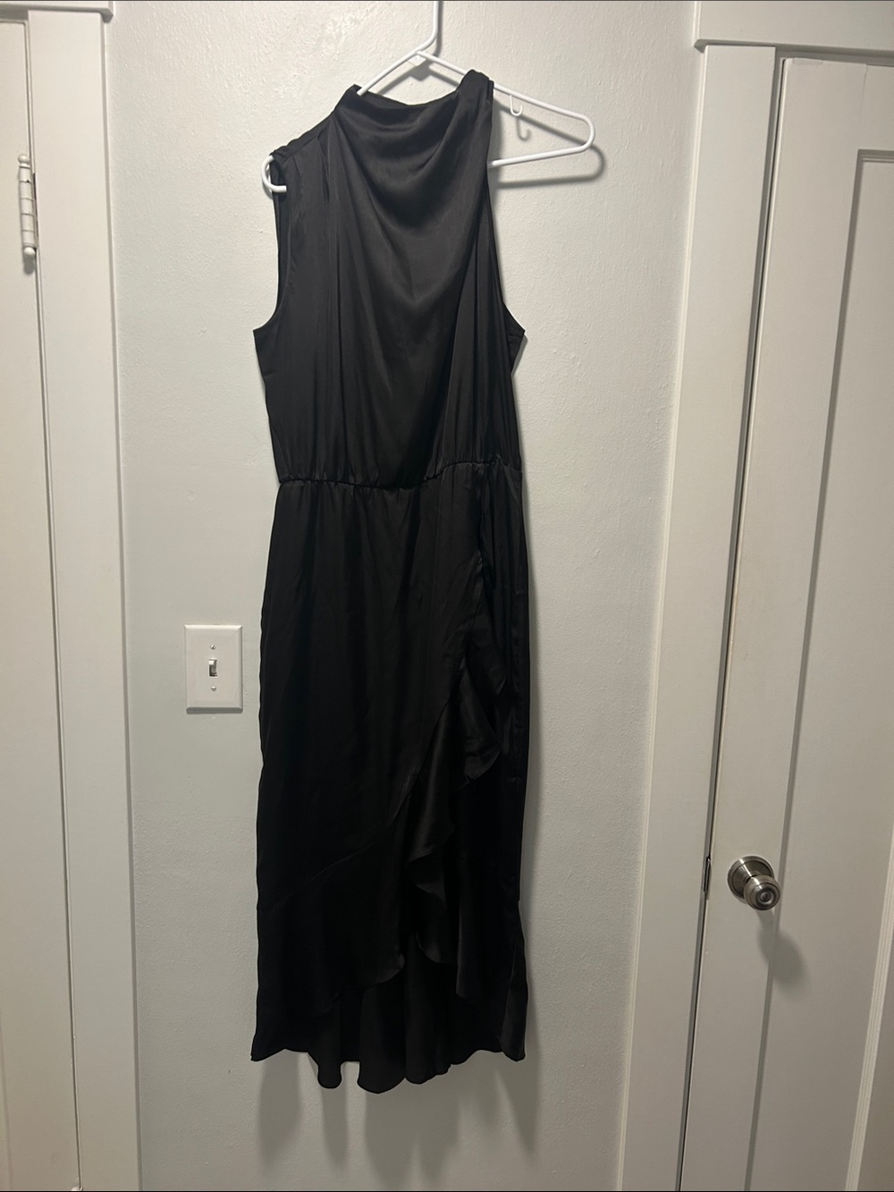 Black asymmetrical Sleeveless Ruffle Midi Dress - Classic Elegant Style